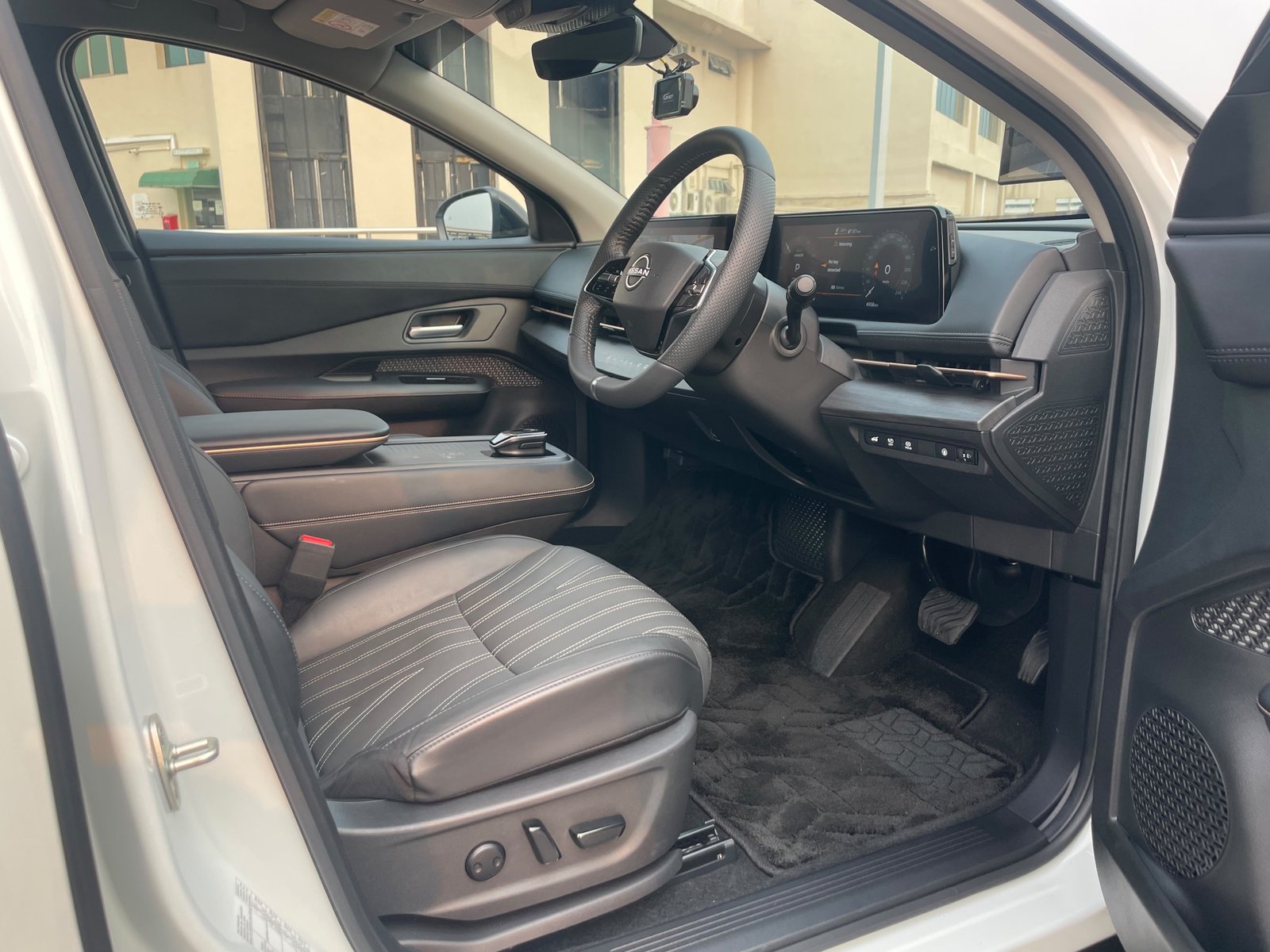 Nissan Ariya B6 photo 6